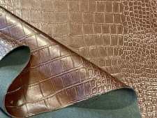 Kunstleder Meterware KROKO BRAUN /ROT METALLIC Krokodil Optik Schwer entflammbar