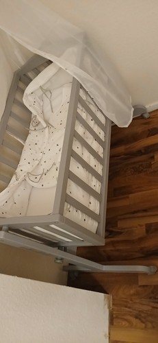 Graues babybett ganz neu - „graues,