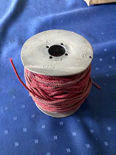 Rolle roter bindfaden - 1,