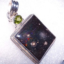 RAR ECHTER Opal in schwarzer