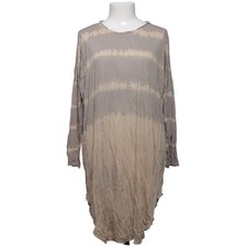 Rabens Saloner, Kleid