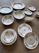 ROYAL ALBERT Bone China Moss Rose England 26 Teile Tafelservice