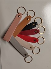 Kunstleder Schlüsselanhänger mit Gravur Name Kind Personalisierte Geschenke