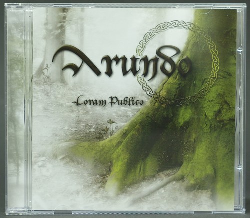 Arundo coram publico - –,