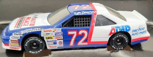 Racing champions scale - champions, 1/43
