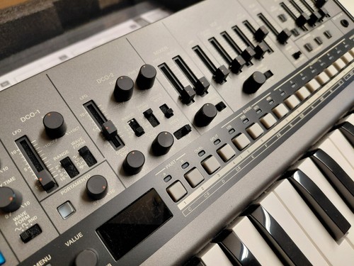 Roland jx08 mit keyboard k25 - mit,