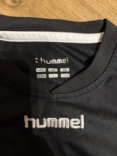 Hummel Fußball Trikot Jungen 110 und Sporthose Dazu