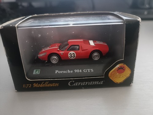 Ein modellauto des porsche - ein,