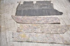 Land Rover Teppichreste  