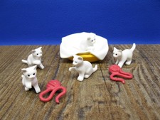 5 Katzenjunge, Körbchen