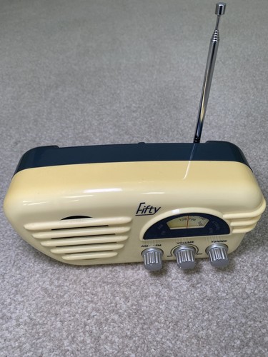 Vintage fifty tragbares radio - vintage,