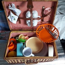 alter DDR Camping -Koffer