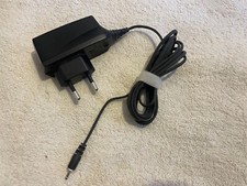 Nokia Steckernetzteil AC-8E,  5 V DC /  850 mA Handy Ladegerät    [SB02]