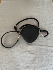 Handtasche Seidenfelt Manufaktur Herzform Neu schwarz mit gold