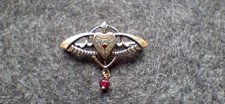 Klassische Jugendstil Brosche aus 835 er Silber mit 2 Rubinen