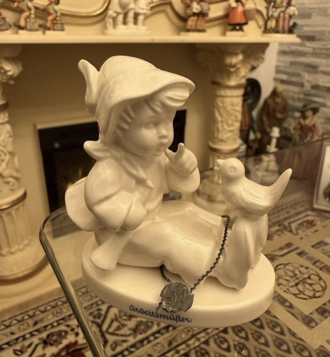 Hummel figur hum - figur, weiß