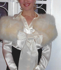 Edler Pelzumhang Polarfuchs