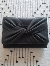 Neu! Schöne L.CREDI Damen