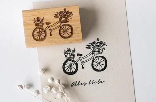 Fahrrad mit blumen stempel - mit,