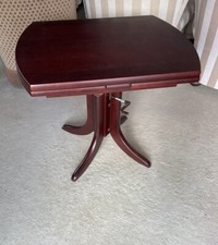 Couchtisch höhenverstellbar ausziehbar in englisch-mahagoni