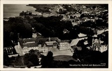 Ak Neustrelitz in Mecklenburg, Schloss, Fliegeraufnahme - 4740943