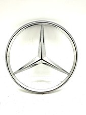 Mercedes Stern für