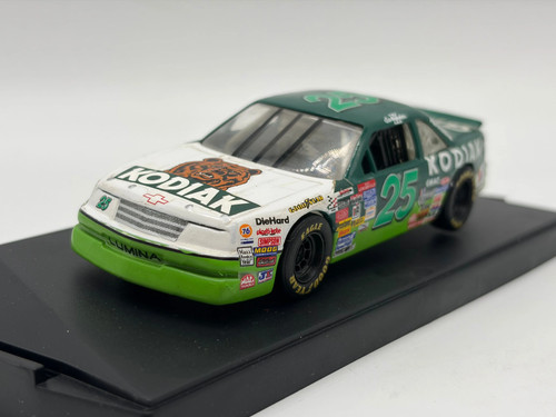 1991 chevrolet lumina - 1/43,