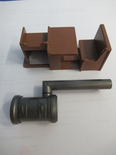 Brauner tisch ofen zu - ofen,