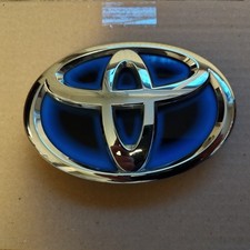 TOYOTA YARIS HYBRID 14-20 ORIGINAL KÜHLERGRILL VORNE TOYOTA Emblem 753010D130