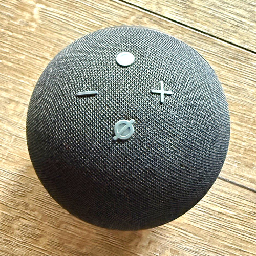 Amazon echo dot - dot, (3.