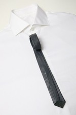 UNBRANDED Krawatte Herren Einheitsgröße Grau Logo Leder Spitz