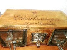 Schüttenregal aus Altholz