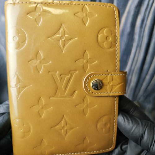 Louis vuitton vernis - louis, pm