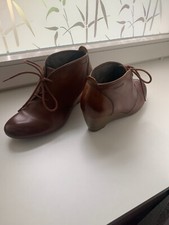 Lederschuhe braun mit Keilabsatz von Tamaris 39