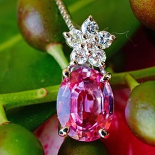 Pink sapphire brilliant