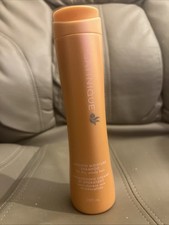Satinique Smooth Moisture