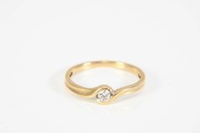 Solitaire brilliant ring