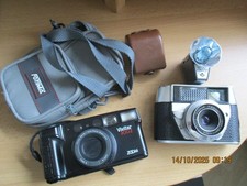 Dekorative Agfa Prontor-Lux und Vivitar 300 Z - Zoom alte Kameras