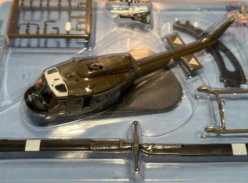 Italeri hubschrauber bell uh - ,