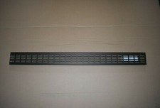 Stegblech Lüftungsgitter P80 84x8cm eloxiert braun Schlitzlochung 30x5mm