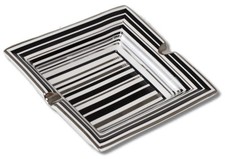 Porzellan Zigarrenascher