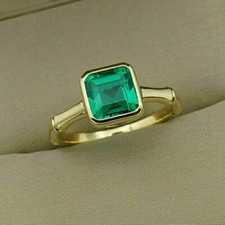 2 Kt Asscher Diamant Grün