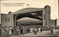 Ak Leipzig in Sachsen, Luftschiffhalle auf dem Flugplatz, Zeppelin - 3729482