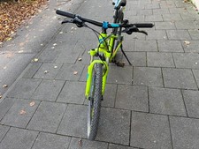 Cube Fahrrad Modell Acid 260 26 Zoll Mountainbike Farbe grün und blau