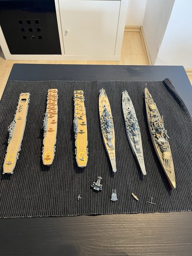 Vintage model warships - model, ww2