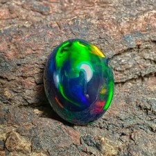 AAA Schwarz Opal Cabochon 4,40