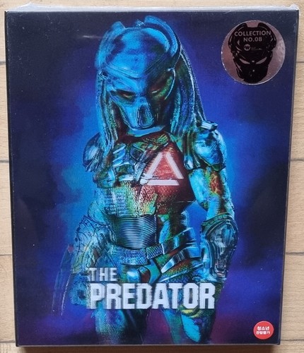 The predator weet lenticular - -,
