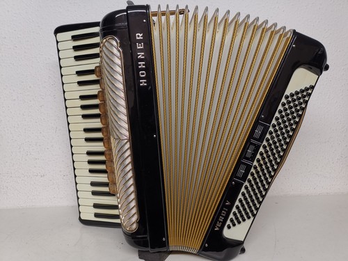 überholtes akkordeon hohner - akkordeon,