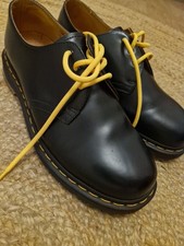 Dr. Martens Doc 3 Loch Schwarz