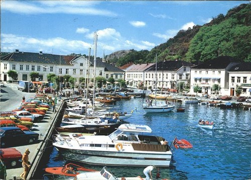 Risor hafen motorboot - risor,